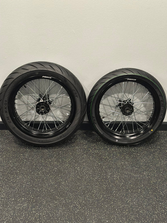17" Wide Ultra Bee Supermoto - Silver Spokes