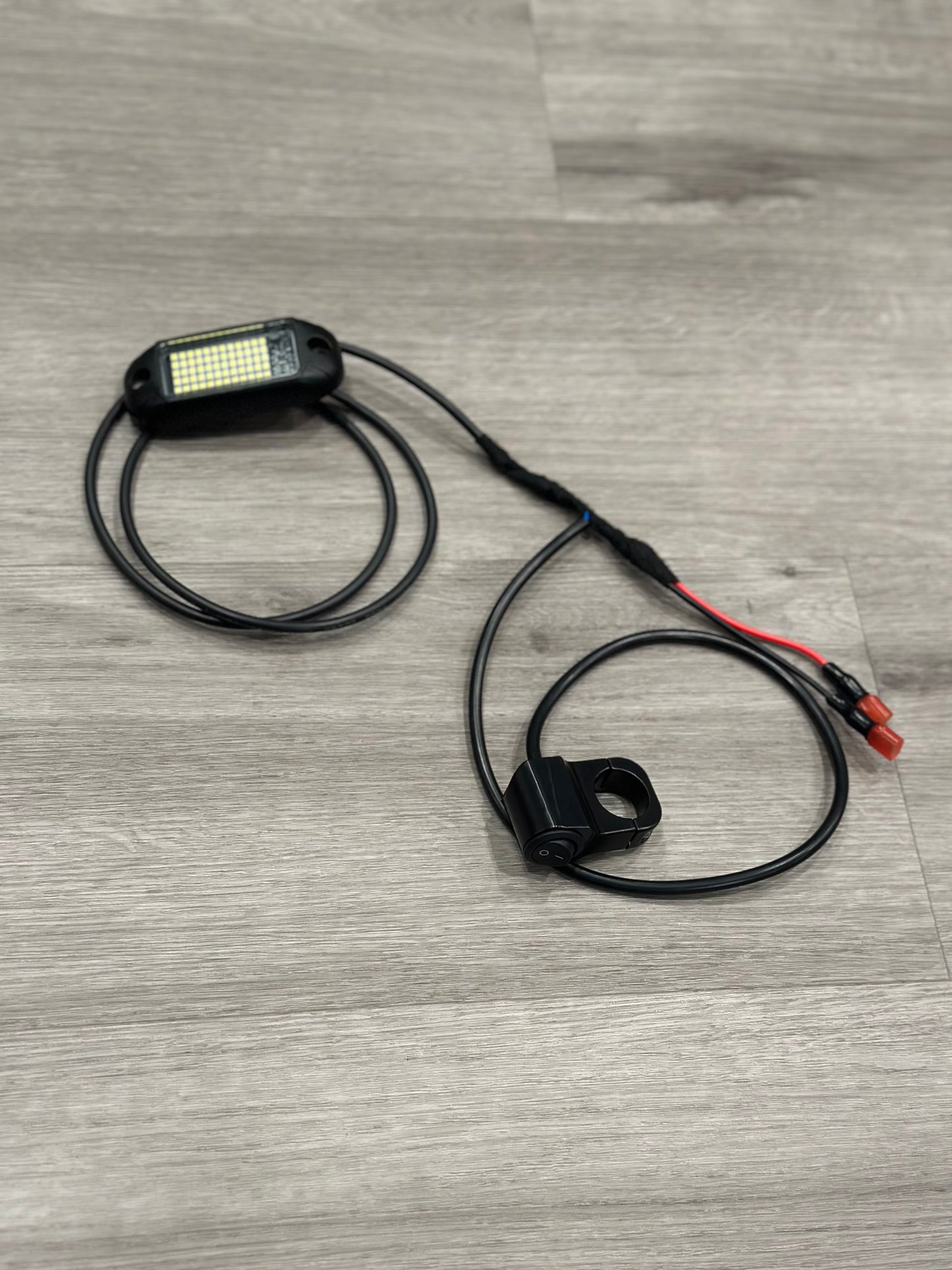 Ultra Bee V3 Plug & Play Rock Light