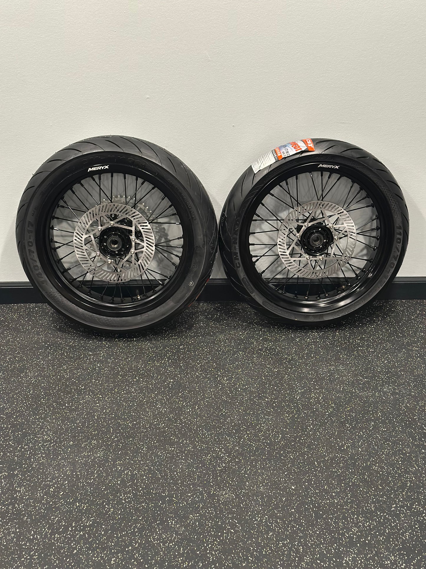 Meryx Wide Black Supermotos (4.25 Rear/3.5 Front)
